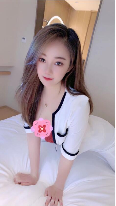 配合度高、姿势任凹。