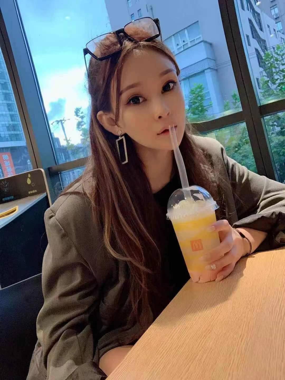 大长腿一线天会热舞的甜心